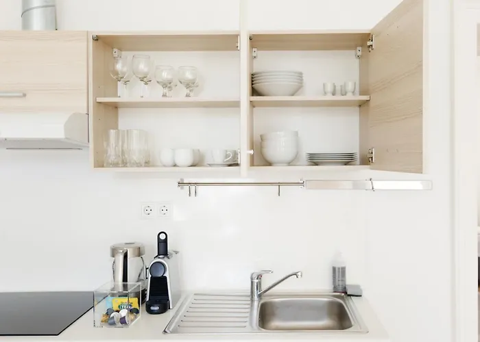 Minimalistic Studio Near Naschmarkt