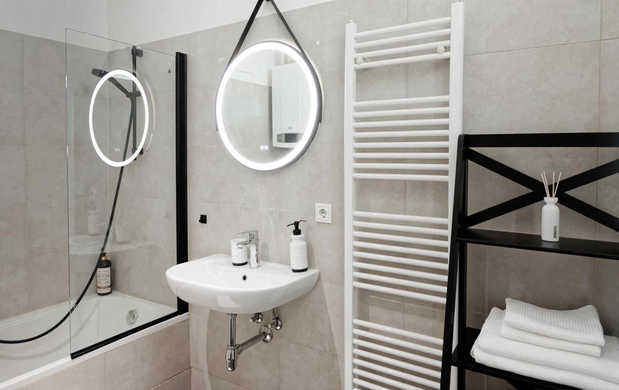 Apartment Minimalistic Near Naschmarkt Vienna